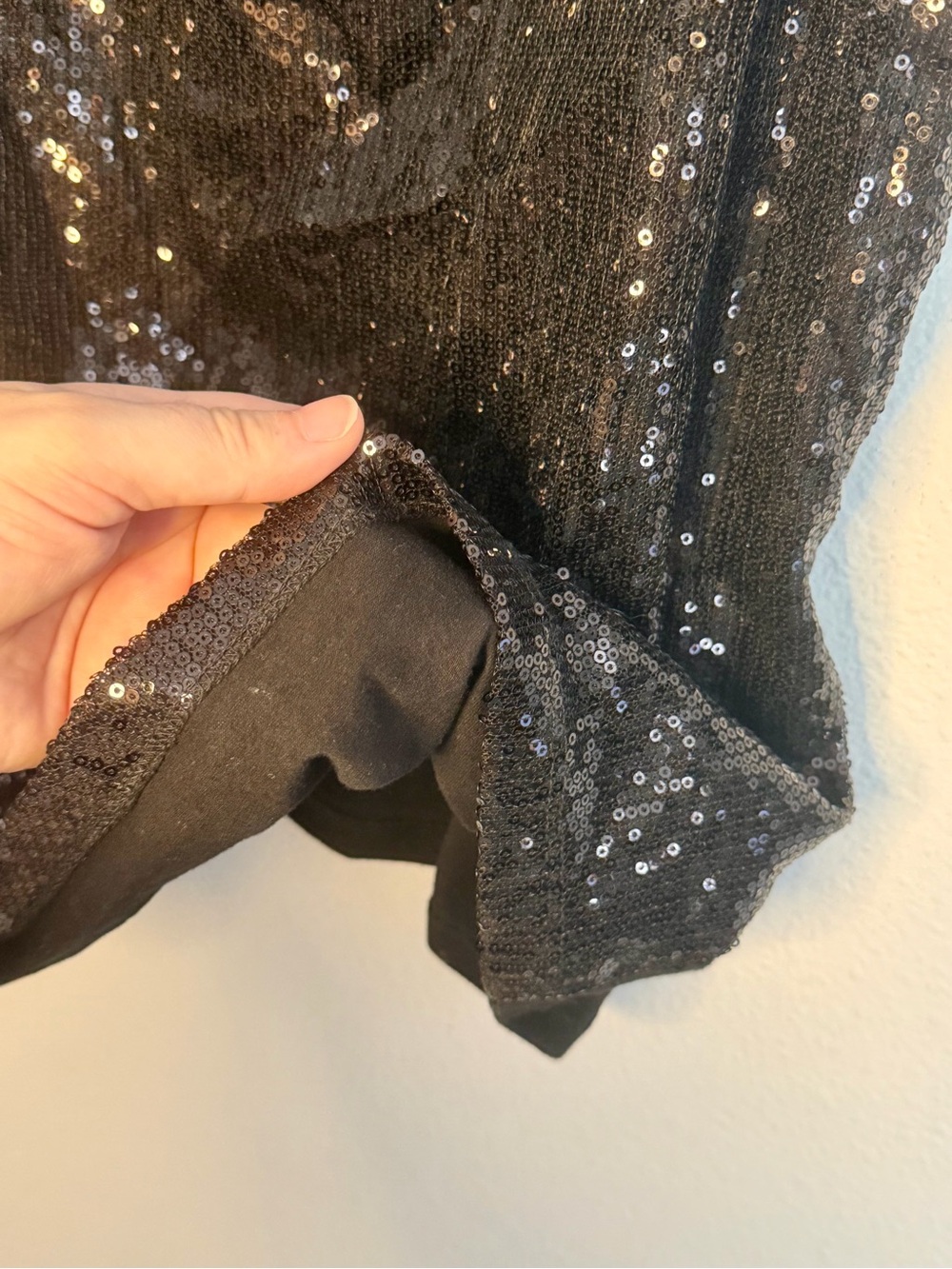 Torrid Sequin Cami Tank Top Blouse Size 2 - Picture 3 of 5